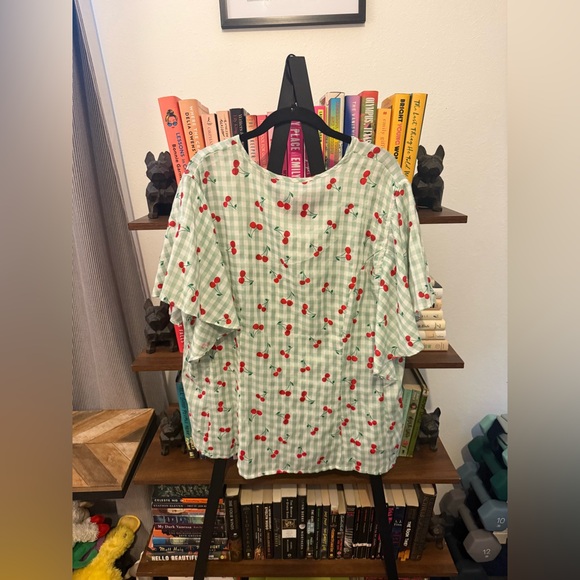Unique vintage green gingham shirt with cherries - Picture 3 of 4